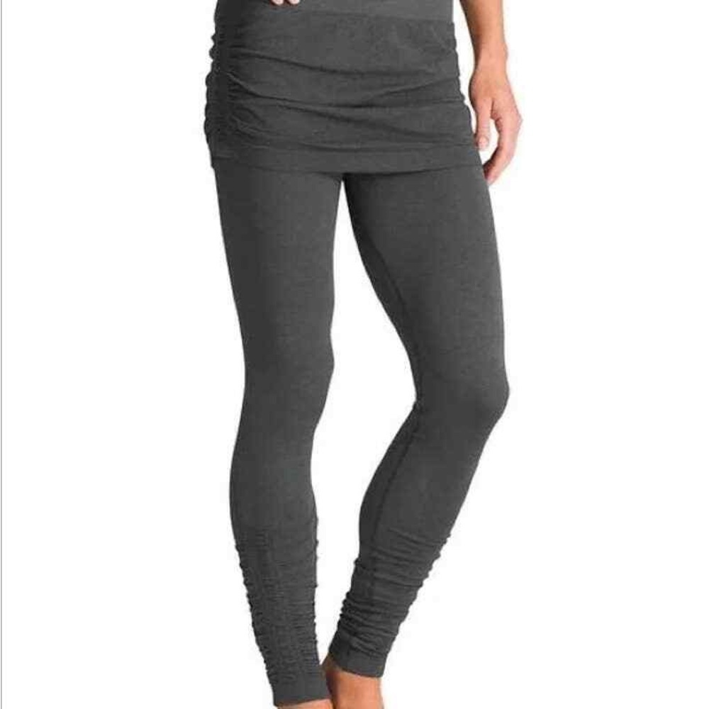 Athleta Yin-Yang 2 in 1 Tight Skirted Leggings Size Small